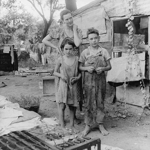 Poor_mother_and_children,_Oklahoma,_1936_by_Dorothea_Lange